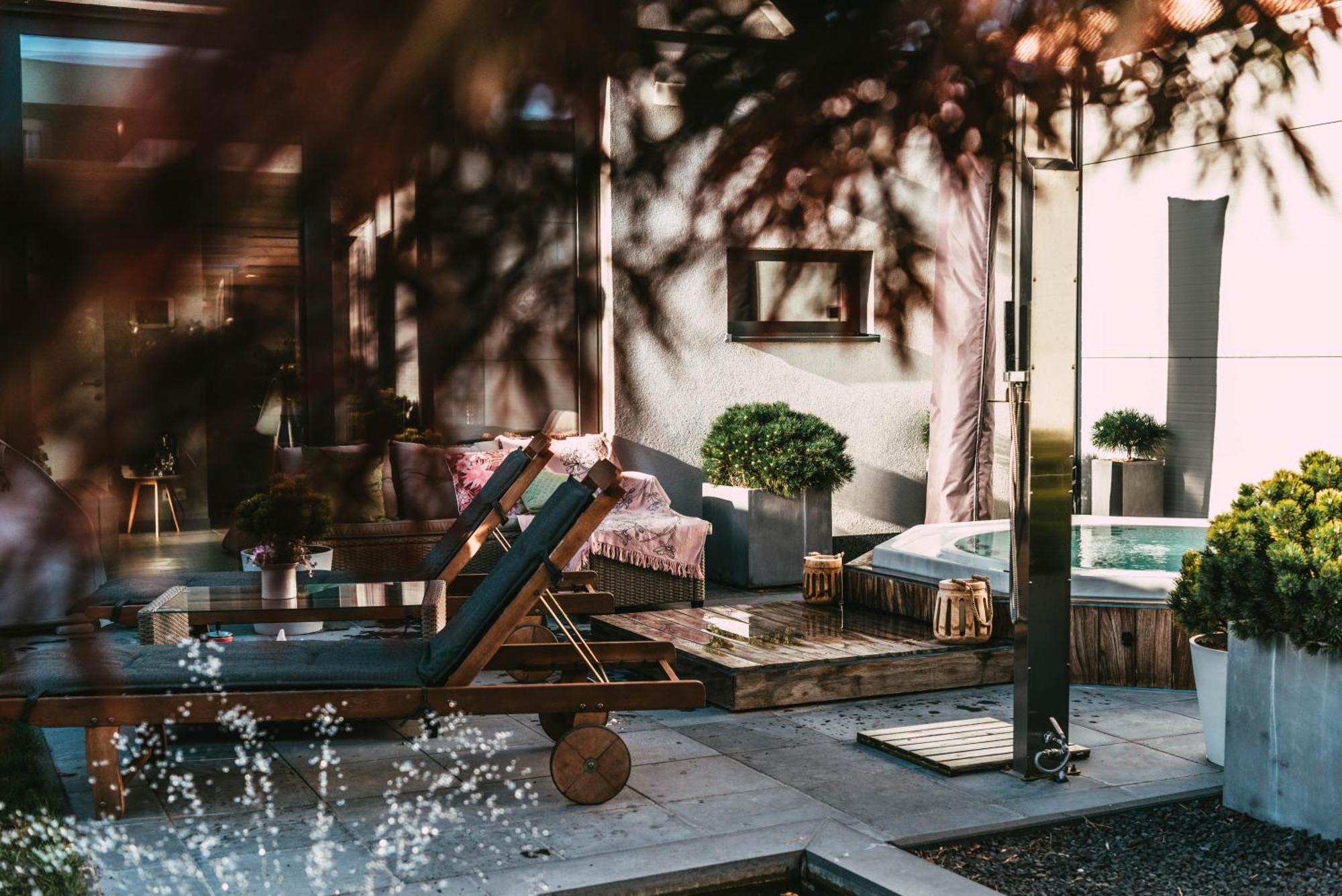 Villa Cecha B&B &Wellness 오스텐드 외부 사진